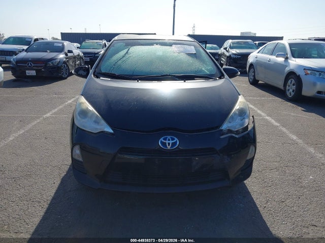 Toyota Prius c Three