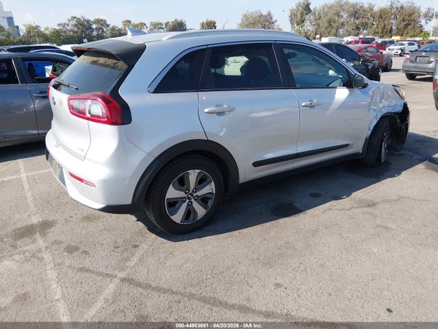 Kia Niro Lx