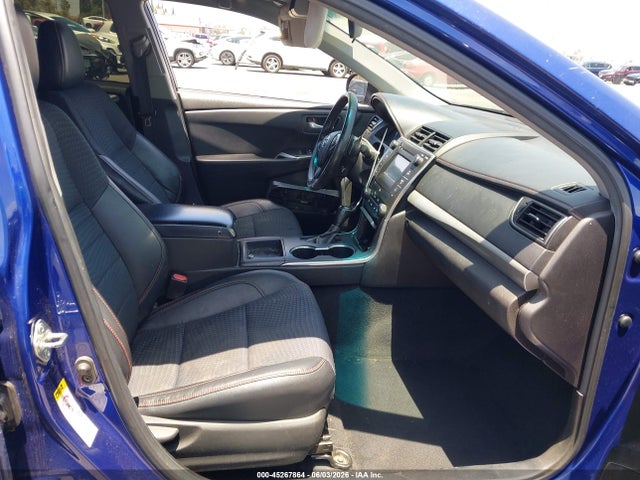 Toyota Camry Se