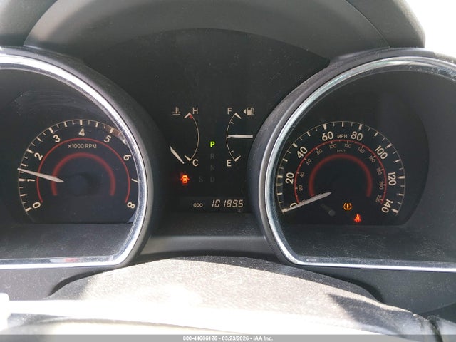 Toyota Highlander Base V6