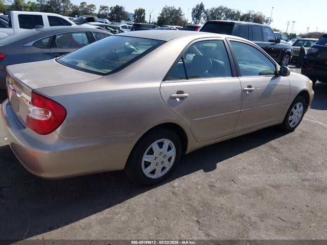 Toyota Camry Le