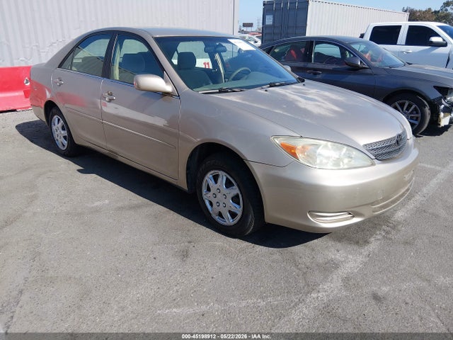 Salvage Toyota Camry Image