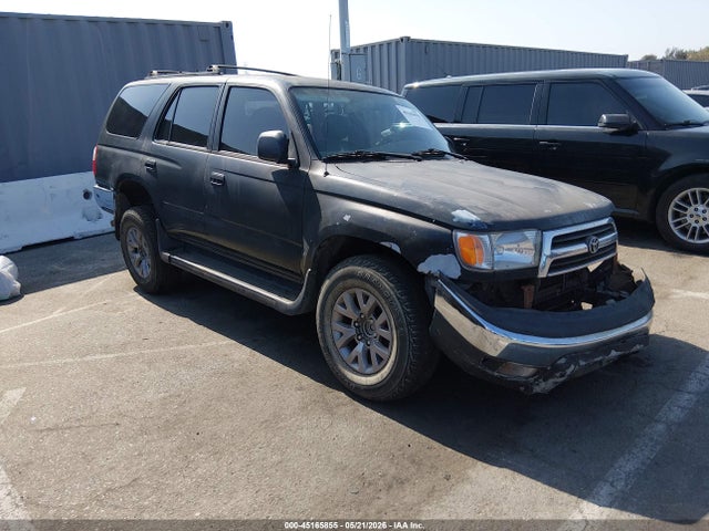 Salvage Toyota 4Runner Image