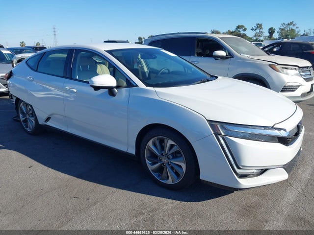 Salvage Honda Clarity Plug-In Hybrid Image