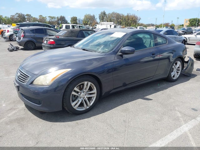 INFINITI G37 Journey