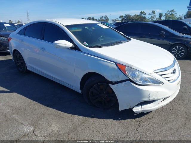 Salvage Hyundai SONATA Image
