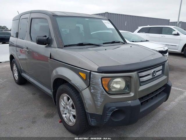 Salvage Honda Element Image