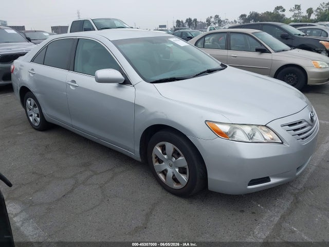 Salvage Toyota Camry Image
