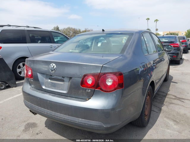 Volkswagen Jetta S