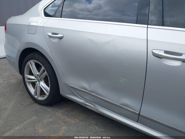 Volkswagen Passat 2.0l Tdi Sel Premium