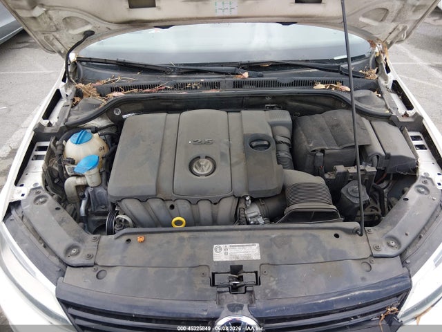Volkswagen Jetta 2.5l Se