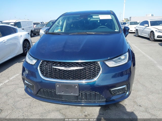 Chrysler Pacifica Touring L