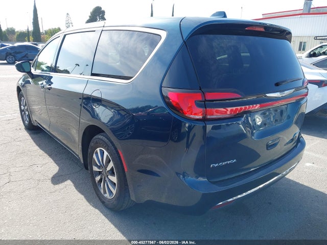 Chrysler Pacifica Touring L