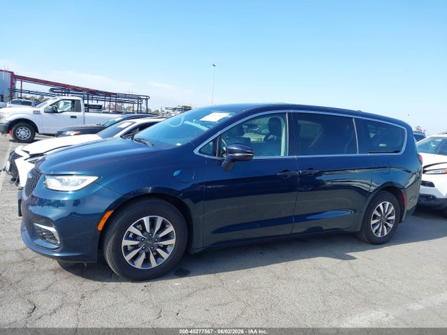 Chrysler Pacifica Touring L