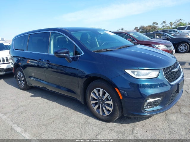 Chrysler Pacifica Touring L