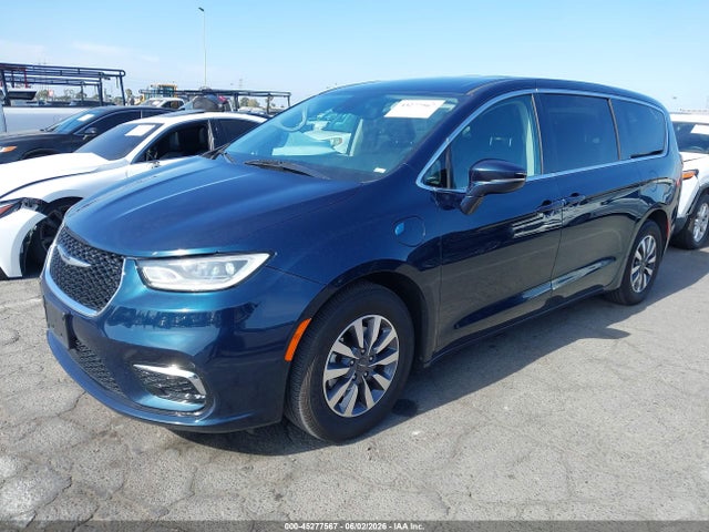 Chrysler Pacifica Touring L