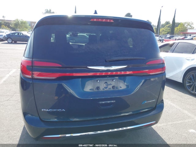 Chrysler Pacifica Touring L