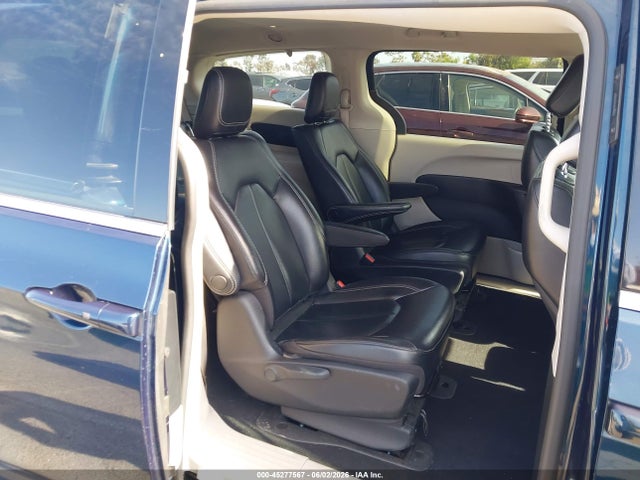 Chrysler Pacifica Touring L