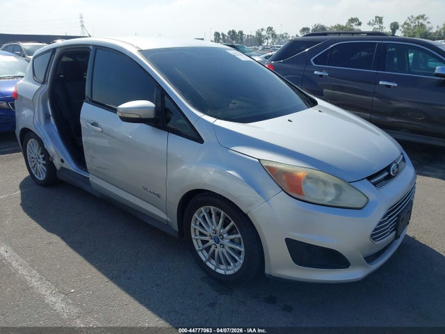 Salvage Ford C-MAX Hybrid Image