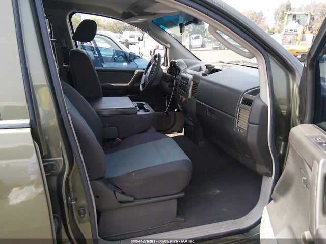 Nissan Titan Xe