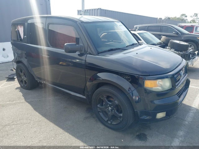 Salvage Honda Element Image