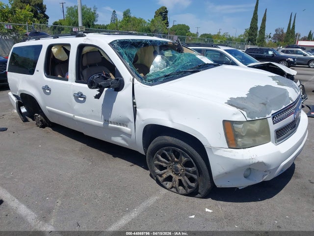 Salvage Chevrolet Suburban 1500 Image