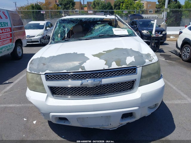 Chevrolet Suburban 1500 Ltz