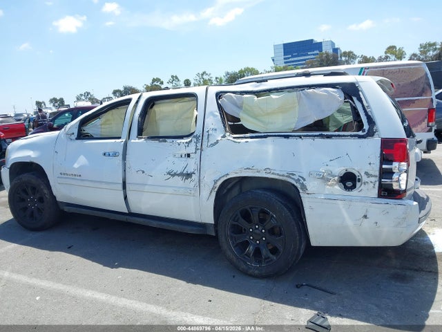 Chevrolet Suburban 1500 Ltz