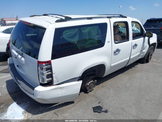 Chevrolet Suburban 1500 Ltz