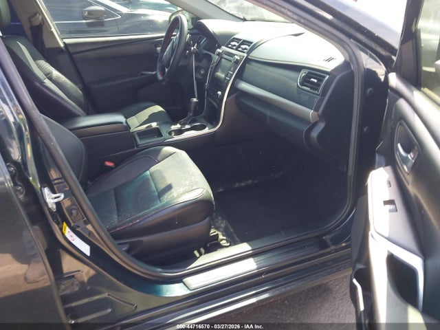Toyota Camry Se