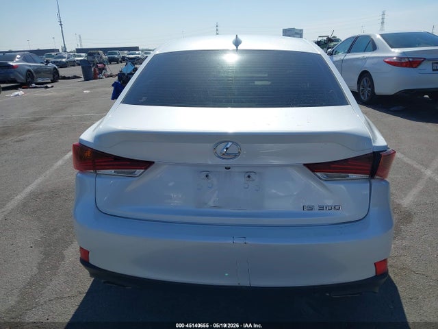 Lexus Is