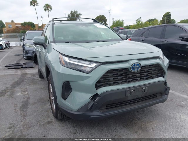 Salvage Toyota RAV4 Image