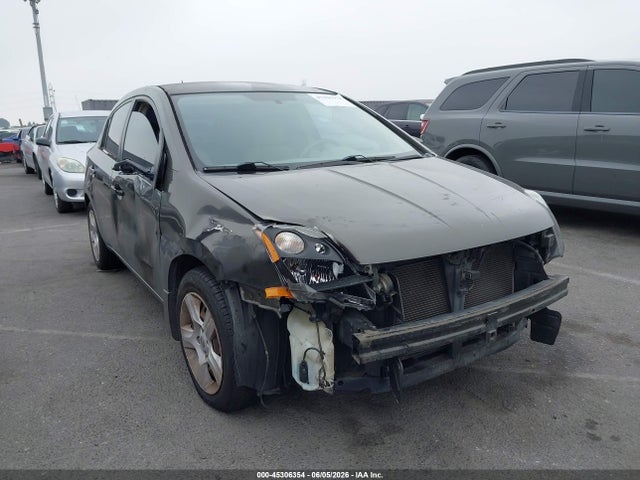 Salvage Nissan Sentra Image