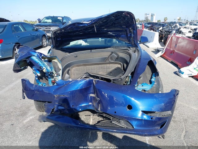 Tesla Model 3 Rear-wheel Drive