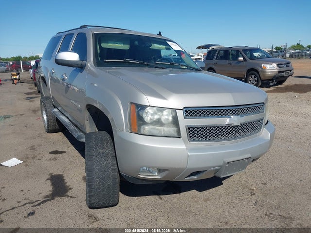 Salvage Chevrolet Suburban 1500 Image