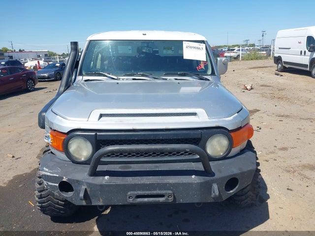 Toyota FJ Cruiser