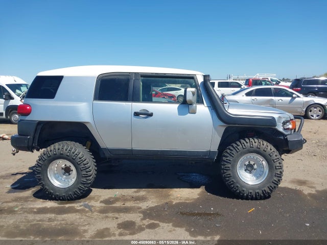 Toyota FJ Cruiser