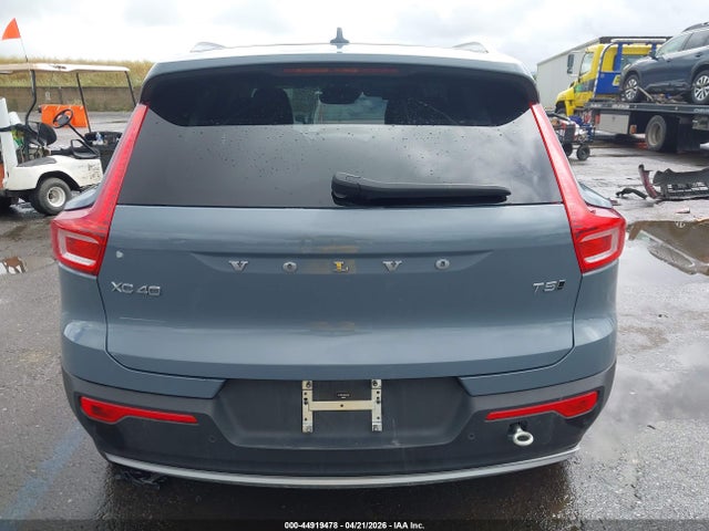 Volvo XC40 T5 Momentum