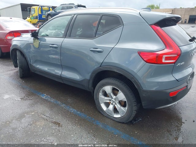 Volvo XC40 T5 Momentum