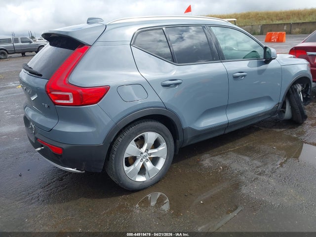 Volvo XC40 T5 Momentum