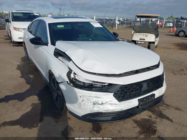 Salvage Honda Accord Image