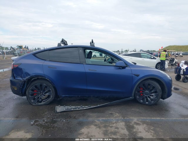 Tesla Model Y Performance Dual Motor All-wheel Drive