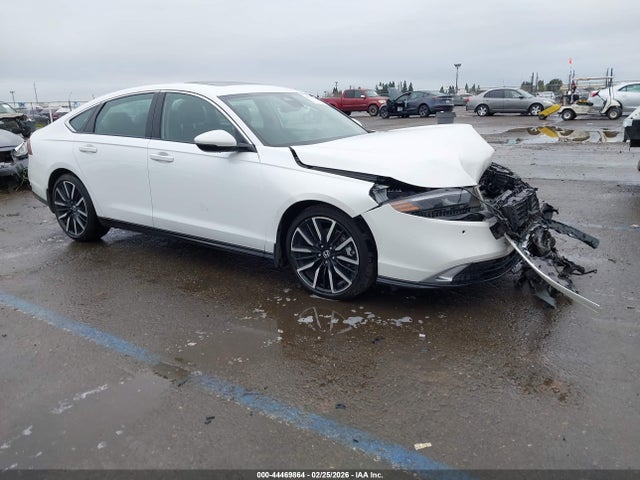 Salvage Honda Accord Image