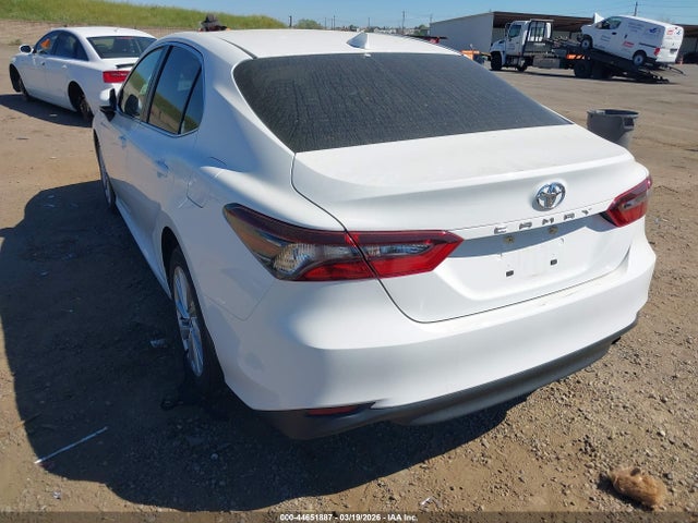 Toyota Camry Le