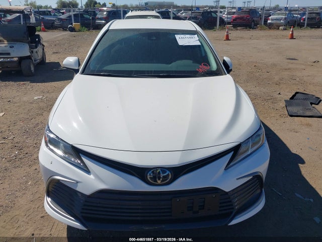Toyota Camry Le