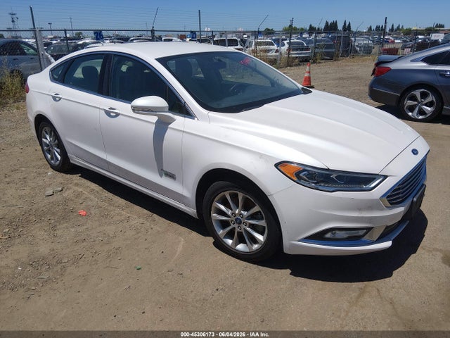 Salvage Ford Fusion Image
