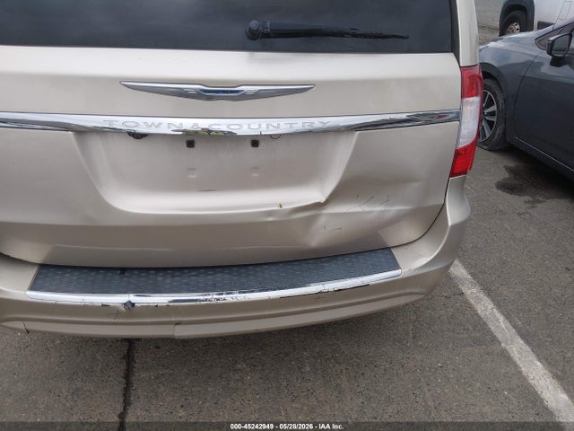 Chrysler Town & Country Touring