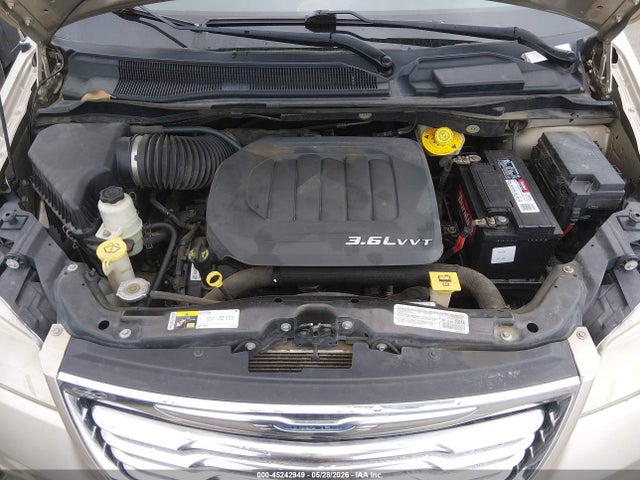Chrysler Town & Country Touring