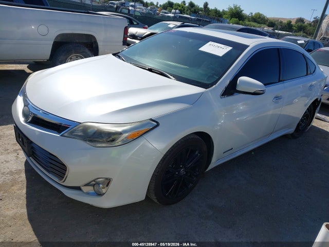 Toyota Avalon Hybrid Limited