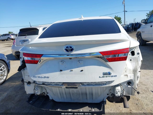Toyota Avalon Hybrid Limited
